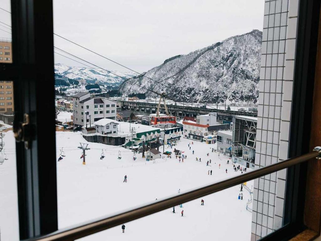 Yuzawa Toei Hotel Zewnętrze zdjęcie