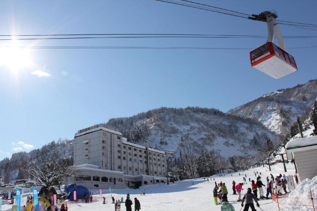 Yuzawa Toei Hotel Zewnętrze zdjęcie
